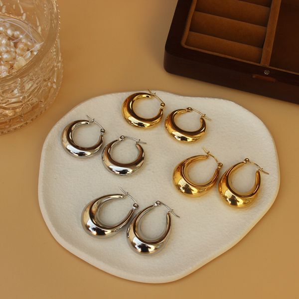 retro style chunky c hoop earring huggie earrings jewelry for women gift, Golden;silver
retro style chunky c hoop earring huggie earrings jewelry for women gift, Golden;silver