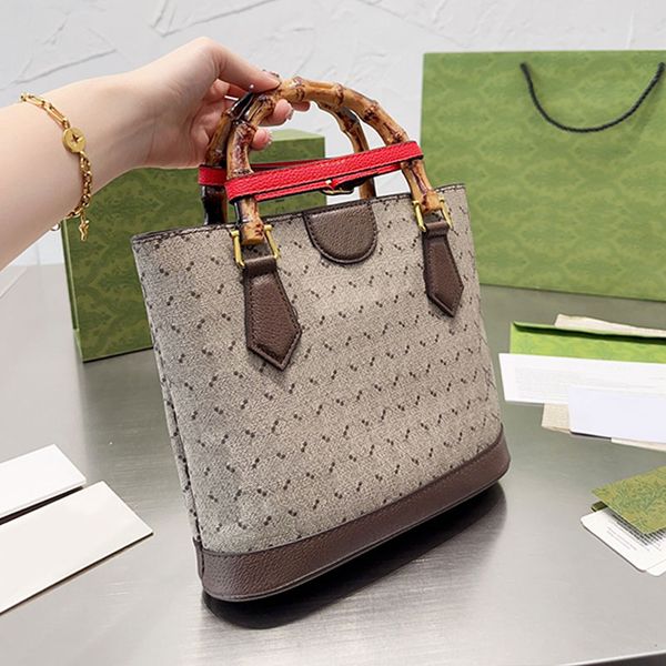 bamboo tote bags shopping handbags crossbody bags ladies handbag purse classic letter prints genuien leather hardware letter internal zipper
bamboo tote bags shopping handbags crossbody bags ladies handbag purse classic letter prints genuien leather hardware letter internal zipper