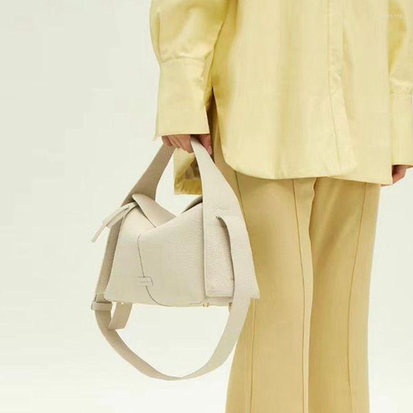 evening bags wide handle women's handbags fashion designer for women shoulder crossbody bag 2023 commute purses female tote clutch chic
evening bags wide handle women's handbags fashion designer for women shoulder crossbody bag 2023 commute purses female tote clutch chic