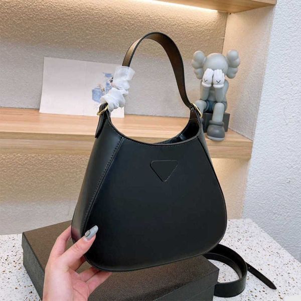 women designer crossbody bags basket handbags classic underarm shoulder bag fashion black purse leather messenger wallet 221229
women designer crossbody bags basket handbags classic underarm shoulder bag fashion black purse leather messenger wallet 221229