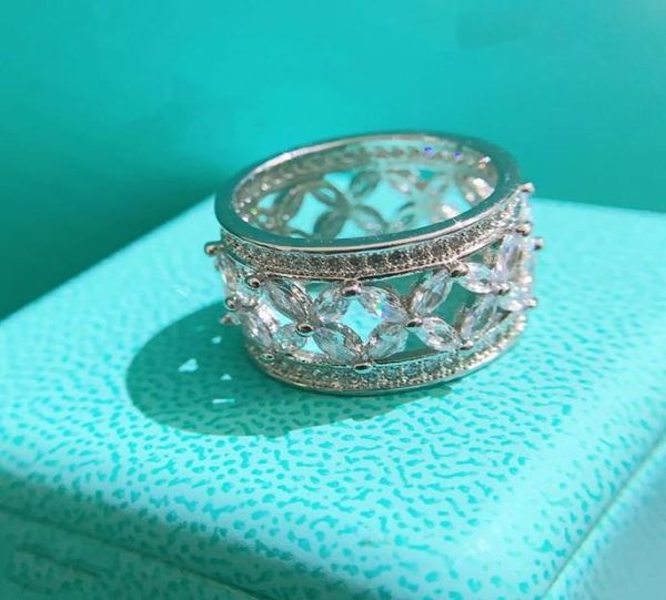 designers rings luxury women rings with diamond butterfly design engagement woman jewelry temperament versatile fashion style jewe3166280, Golden;silver
designers rings luxury women rings with diamond butterfly design engagement woman jewelry temperament versatile fashion style jewe3166280, Golden;silver
