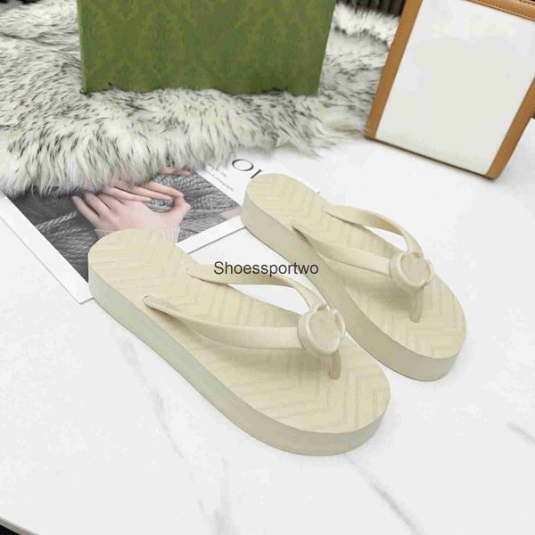 20222021 new ladies beach slides fashion v-shaped flip flop sandals size 35-42, Black
20222021 new ladies beach slides fashion v-shaped flip flop sandals size 35-42, Black