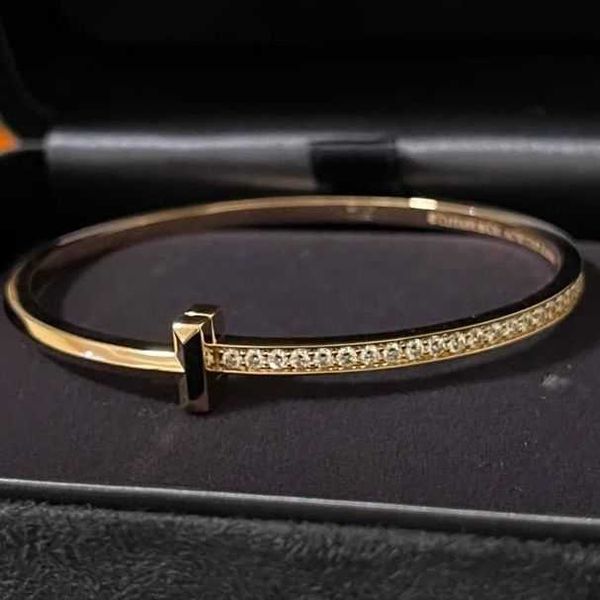 factory designer t bangle t family t1 bracelet womens 18k rose gold plated double character narrow edition niche design bracelet with diamon, Black
factory designer t bangle t family t1 bracelet womens 18k rose gold plated double character narrow edition niche design bracelet with diamon, Black