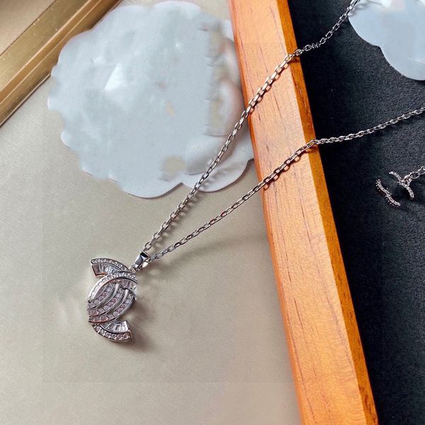 2023 designer for women luxury pendant necklaces heart shape pearl choker gold necklace letter ccity classic jewelry accessories 3655, Silver
2023 designer for women luxury pendant necklaces heart shape pearl choker gold necklace letter ccity classic jewelry accessories 3655, Silver