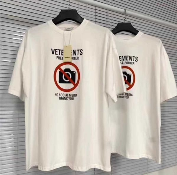 vetements t shirt men woman short sleeve big tag hip hop loose casual embroidery tees black white t shirts su016, White;black
vetements t shirt men woman short sleeve big tag hip hop loose casual embroidery tees black white t shirts su016, White;black