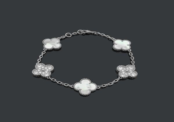 luxury designer jewelry women bracelets fashion men and women chains style flower strap diamond bracelets specially designed for j4766972, Golden;silver
luxury designer jewelry women bracelets fashion men and women chains style flower strap diamond bracelets specially designed for j4766972, Golden;silver