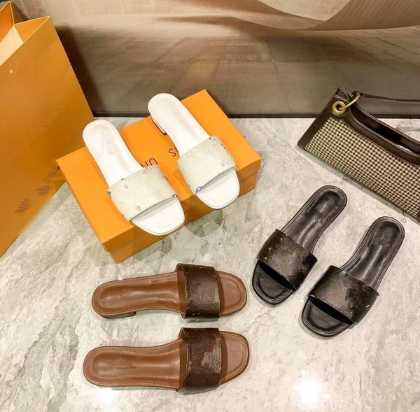 designer shoes women slippers color letter ladies low heel slippers summer fashiom female beach shoes home outdoor slides slippers beach sli, Black
designer shoes women slippers color letter ladies low heel slippers summer fashiom female beach shoes home outdoor slides slippers beach sli, Black