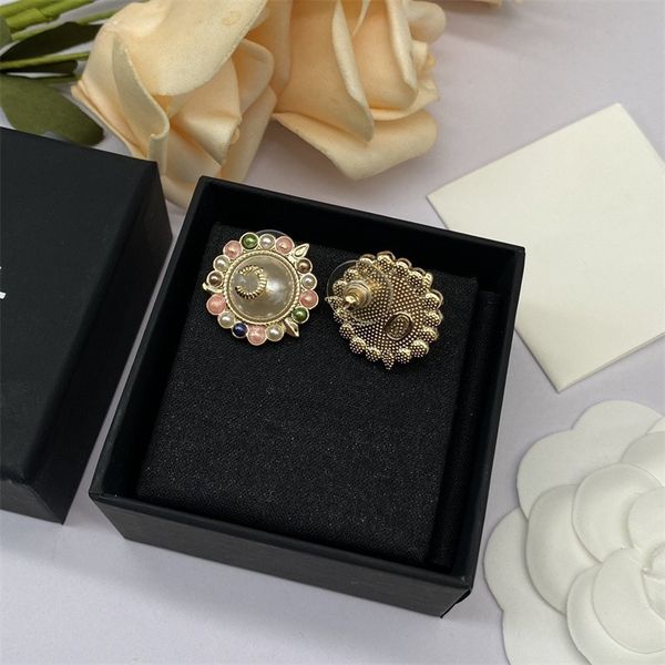 18k gold plated brand designer earings double letters stud earring geometric luxury brand women rhinestone pearl wedding party jewerlry acce, Golden;silver
18k gold plated brand designer earings double letters stud earring geometric luxury brand women rhinestone pearl wedding party jewerlry acce, Golden;silver