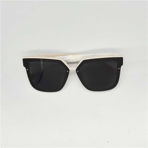 luxury sunglasses polaroid lens designer womens mens goggle senior eyewear for women eyeglasses frame vintage metal sun glasses with 01, White;black
luxury sunglasses polaroid lens designer womens mens goggle senior eyewear for women eyeglasses frame vintage metal sun glasses with 01, White;black