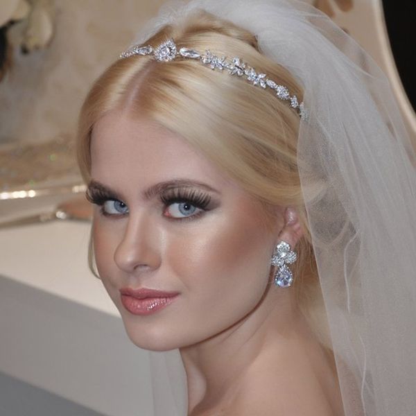 exquisite and minimalist bridal headband hair accessories, european and american wedding dress accessories, full of diamonds, luxurious zirc, Silver
exquisite and minimalist bridal headband hair accessories, european and american wedding dress accessories, full of diamonds, luxurious zirc, Silver