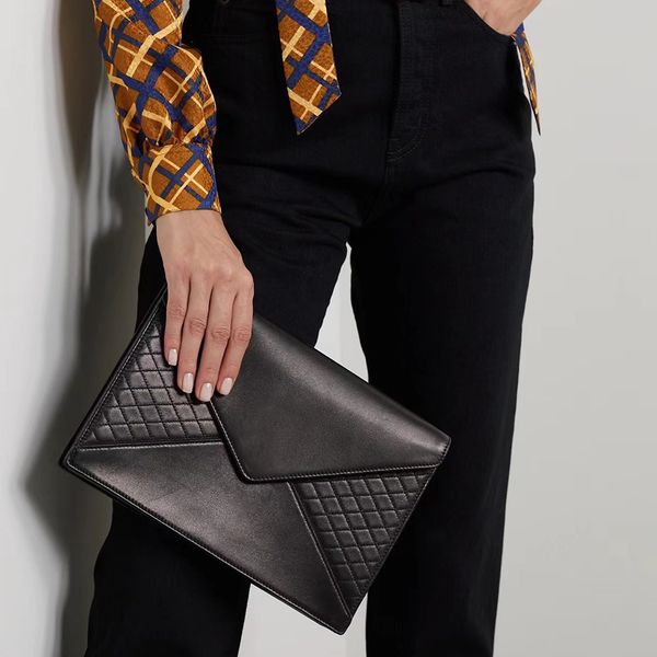 designer shoulder bag luxury evening bag handbag genuine leather crossbody bag 26.5cm level replication flap bag with box wy021
designer shoulder bag luxury evening bag handbag genuine leather crossbody bag 26.5cm level replication flap bag with box wy021