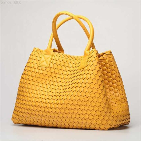 2022 oem luxury designer women handmade tote bags female woven shoulder factory custom
2022 oem luxury designer women handmade tote bags female woven shoulder factory custom