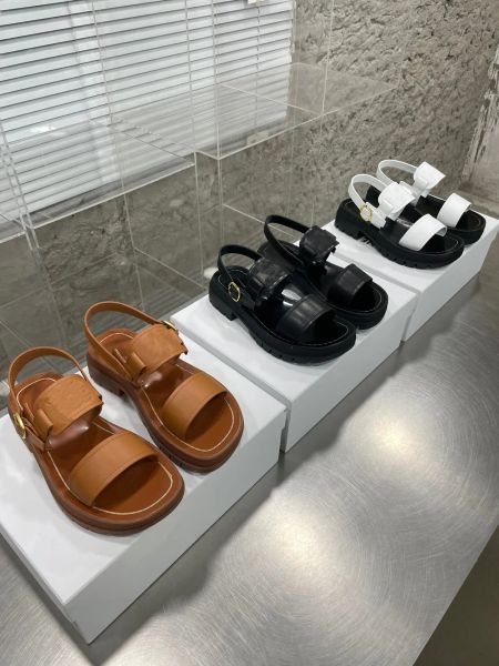 casual shoes sandals 2023 summer new luxury designer women's fashion versatile leather thick sole beach slippers flat heel simple comfo, Black
casual shoes sandals 2023 summer new luxury designer women's fashion versatile leather thick sole beach slippers flat heel simple comfo, Black