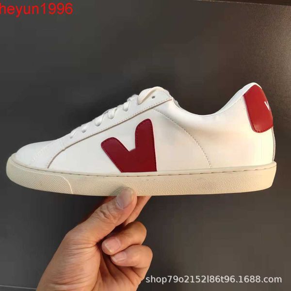 french genuine leather small white shoes women v-shaped couples flat sneakers for men 
french genuine leather small white shoes women v-shaped couples flat sneakers for men