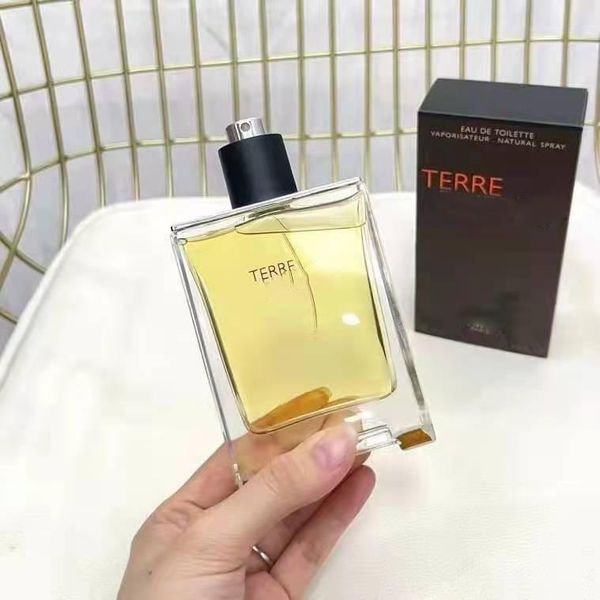 luxury terre man cologne 100ml eau de toilette fragrance spray body mist long time leaving fragrance present
luxury terre man cologne 100ml eau de toilette fragrance spray body mist long time leaving fragrance present