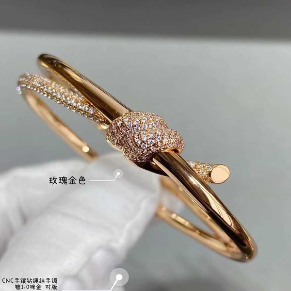 factory designer t bangle t home knot women's bracelet 925 sterling silver 18k gold plated diamond double row hinge bracelet ve8x, Golden;silver
factory designer t bangle t home knot women's bracelet 925 sterling silver 18k gold plated diamond double row hinge bracelet ve8x, Golden;silver