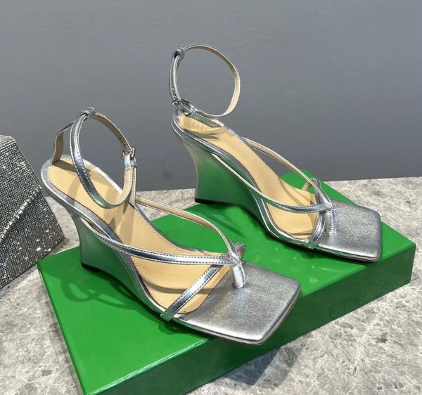 designer sandals women shoes high heels luxurys summer beach wedding party sandals size 35-41, Black
designer sandals women shoes high heels luxurys summer beach wedding party sandals size 35-41, Black