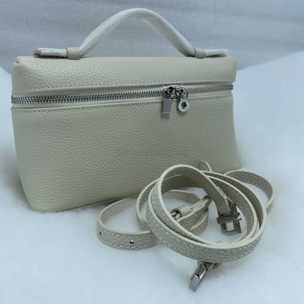 square bag small loro piana women's bag lp l19 lunch box bag makeup ostrich stranded handbag backpack popular milk shake head cowhide
square bag small loro piana women's bag lp l19 lunch box bag makeup ostrich stranded handbag backpack popular milk shake head cowhide
