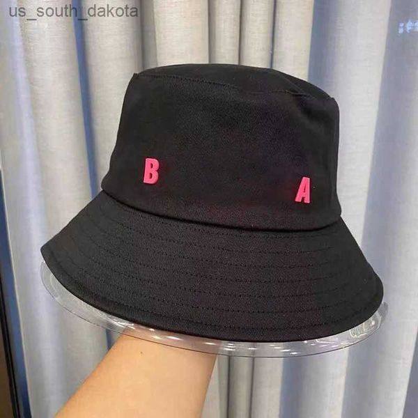 wide brim hats luxury designer bucket hat letter printing european american style travel sun cap l230523, Blue;gray
wide brim hats luxury designer bucket hat letter printing european american style travel sun cap l230523, Blue;gray