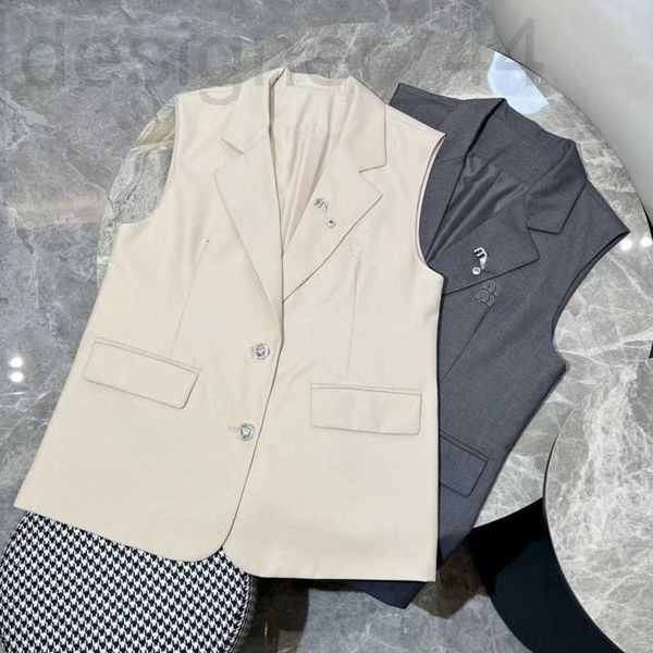 women's vests designer summer fashion vest women solid color sleeveless suit vests embroidered letters cardigan luxury diamond jacket v, Black;white
women's vests designer summer fashion vest women solid color sleeveless suit vests embroidered letters cardigan luxury diamond jacket v, Black;white