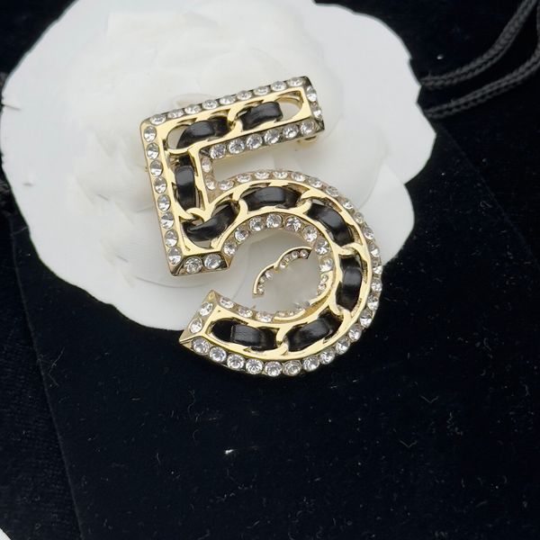 2023 latest pins brooches ccity designer luxury pin women jewelry gold brooche woman men boutique accessories 99, Gray
2023 latest pins brooches ccity designer luxury pin women jewelry gold brooche woman men boutique accessories 99, Gray