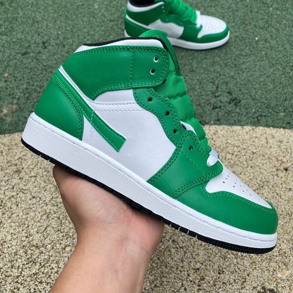with box original designer 1s basketball shoes & sneakers 1 mid lucky green black white 2023 lifestyle men women colorways
with box original designer 1s basketball shoes & sneakers 1 mid lucky green black white 2023 lifestyle men women colorways