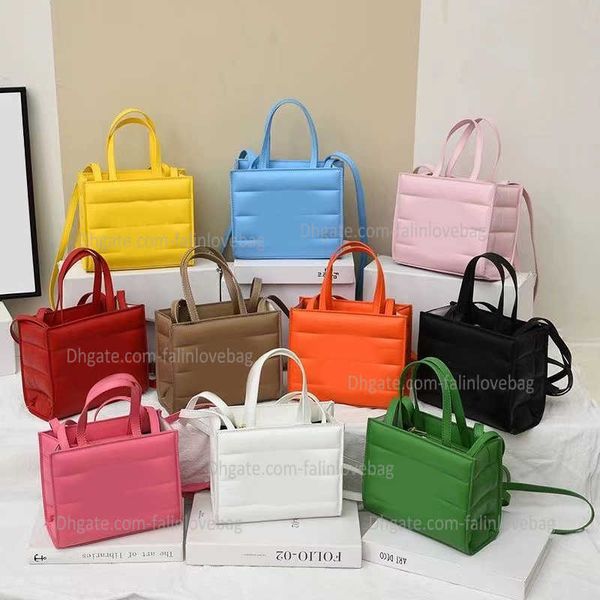 shoulder bags 2023 designer 3 sizes shoulder bags soft leather mini handbags women handbag crossbody luxury tote fashion shopping pink white
shoulder bags 2023 designer 3 sizes shoulder bags soft leather mini handbags women handbag crossbody luxury tote fashion shopping pink white