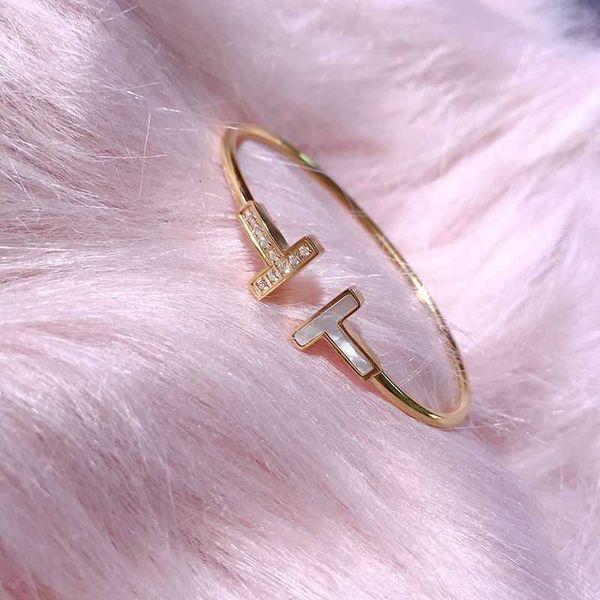 factory designer t bangle t home double t bracelet sterling silver rose gold white fritillaria diamond fashion versatile open bracelet gift, Black
factory designer t bangle t home double t bracelet sterling silver rose gold white fritillaria diamond fashion versatile open bracelet gift, Black