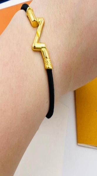 new v rope bracelet for women and men designer fashion copper gold letters pendent string bracelets girls party wedding brands jew1492284, Golden;silver
new v rope bracelet for women and men designer fashion copper gold letters pendent string bracelets girls party wedding brands jew1492284, Golden;silver