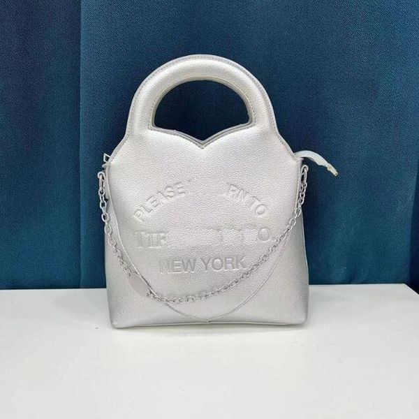 designers pu leather women shoulder bags ladies crossbody luxury clutch handbags purses silver chain bag totes, Black;red
designers pu leather women shoulder bags ladies crossbody luxury clutch handbags purses silver chain bag totes, Black;red