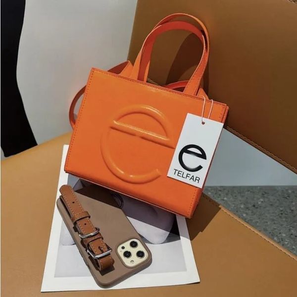 2023 the tote bag famous designer cool practical large capacity plain cross body shoulder handbags women great coin purse crossbody casual s
2023 the tote bag famous designer cool practical large capacity plain cross body shoulder handbags women great coin purse crossbody casual s