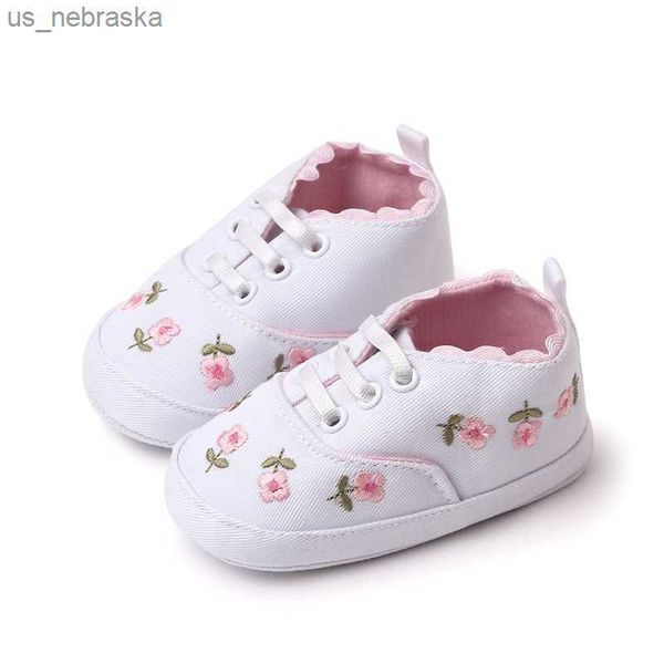 first walkers baby first walker girl shoes white lace floral embroidered soft prewalker walking toddler kids shoes l230518
first walkers baby first walker girl shoes white lace floral embroidered soft prewalker walking toddler kids shoes l230518