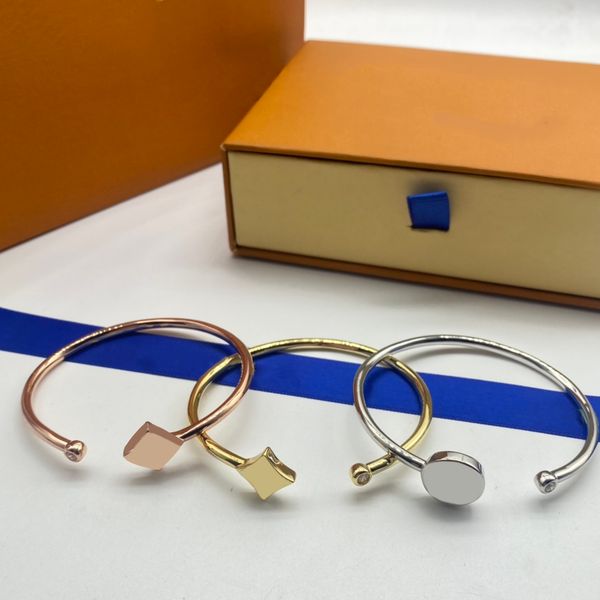 luxury bangles letter l family shell bracelet for ladies simple bendable opening bracelet charm bracelets designer jewelry, Black
luxury bangles letter l family shell bracelet for ladies simple bendable opening bracelet charm bracelets designer jewelry, Black