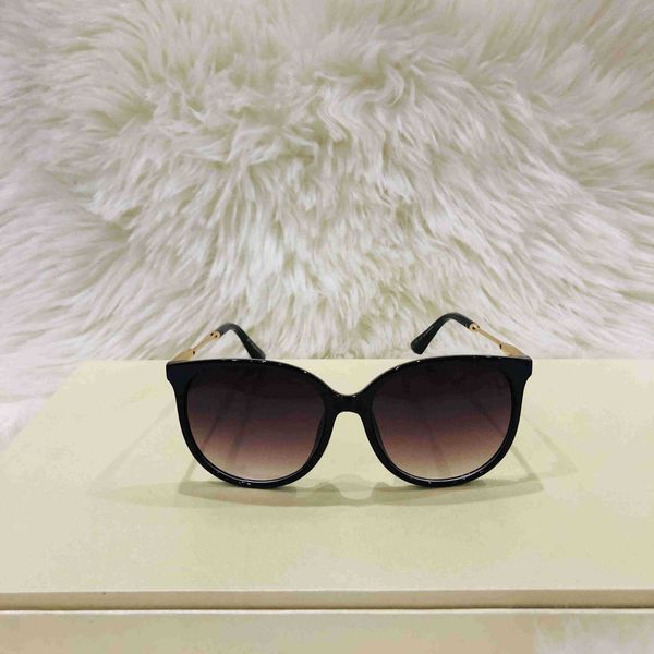 luxury designer sunglasses summer outdoor various style with box 1719 wholesale men women black frame 14 color, White;black
luxury designer sunglasses summer outdoor various style with box 1719 wholesale men women black frame 14 color, White;black