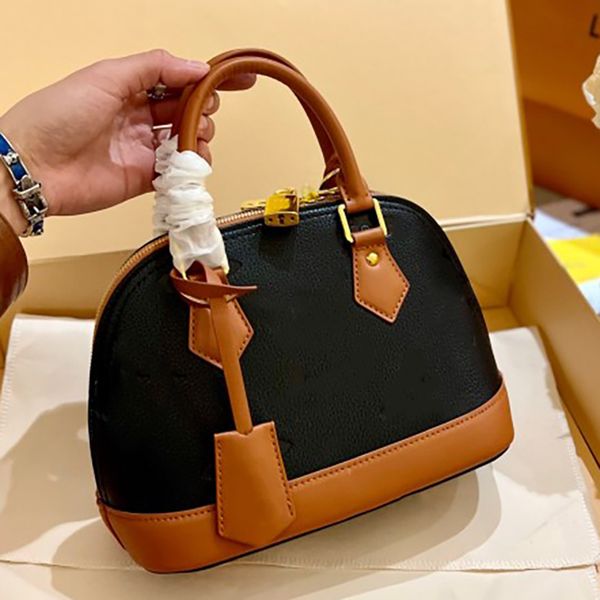 fashion shell bag high-quality handbag vintage r handbags travel crossbody luxury wholesale totes shopping artwork cross body
fashion shell bag high-quality handbag vintage r handbags travel crossbody luxury wholesale totes shopping artwork cross body