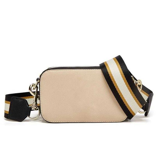 evening bags 2023 o-letter camera bag texture womens designer bag m wide shoulder strap j fashion color match single shoulder crossbody bags
evening bags 2023 o-letter camera bag texture womens designer bag m wide shoulder strap j fashion color match single shoulder crossbody bags