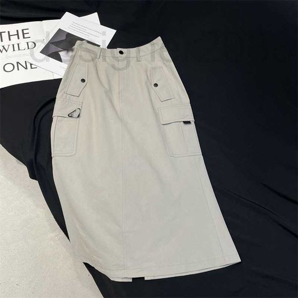 skirts designer 2023 summer new triangle emblem pocket with split back design workwear style long half skirt i664, Black
skirts designer 2023 summer new triangle emblem pocket with split back design workwear style long half skirt i664, Black