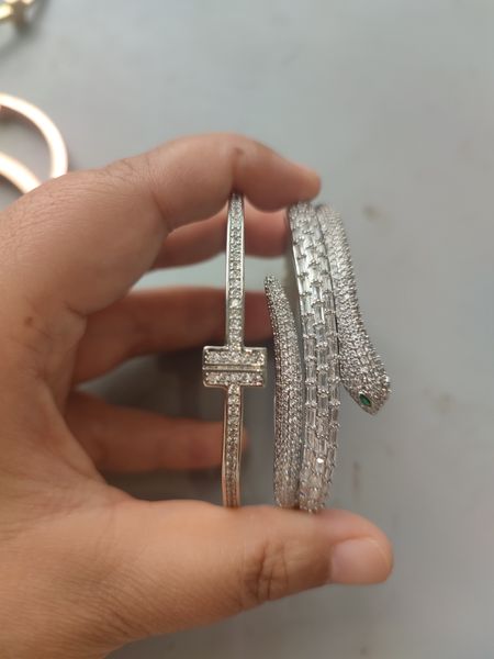 18k gold plated two t diamond bracelet designer bracelets mens bangle jewelry for men women silver jewelry party wedding gifts girls sale, Black
18k gold plated two t diamond bracelet designer bracelets mens bangle jewelry for men women silver jewelry party wedding gifts girls sale, Black