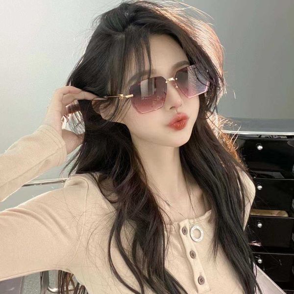 fashion designer brand cool sunglasses luxury super 3448b double c net red tiktok same type of flying lesbian ins style with logo box, White;black
fashion designer brand cool sunglasses luxury super 3448b double c net red tiktok same type of flying lesbian ins style with logo box, White;black