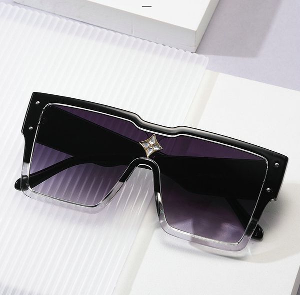 new modern style superclear decoration women's sunglass rectangle glasses personality big square men's beach travel discoloration, White;black
new modern style superclear decoration women's sunglass rectangle glasses personality big square men's beach travel discoloration, White;black
