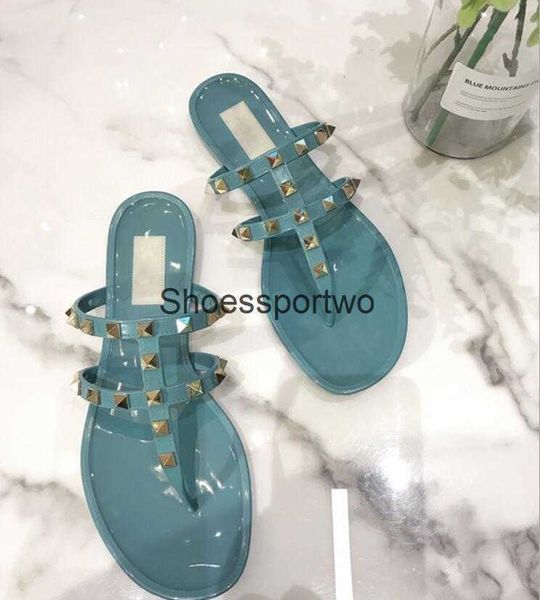 a- rw 2021 new summer women flip flops slippers flat sandals bow rivet fashion pvc crystal beach shoes size35-40, Black
a- rw 2021 new summer women flip flops slippers flat sandals bow rivet fashion pvc crystal beach shoes size35-40, Black