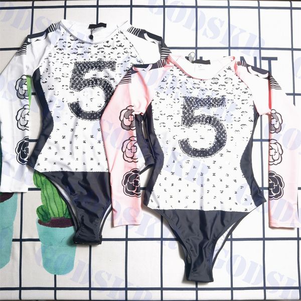 designer long sleeve swimwear full letter logo bikini fashion new womens one piece swimsuit two colors, White;black
designer long sleeve swimwear full letter logo bikini fashion new womens one piece swimsuit two colors, White;black