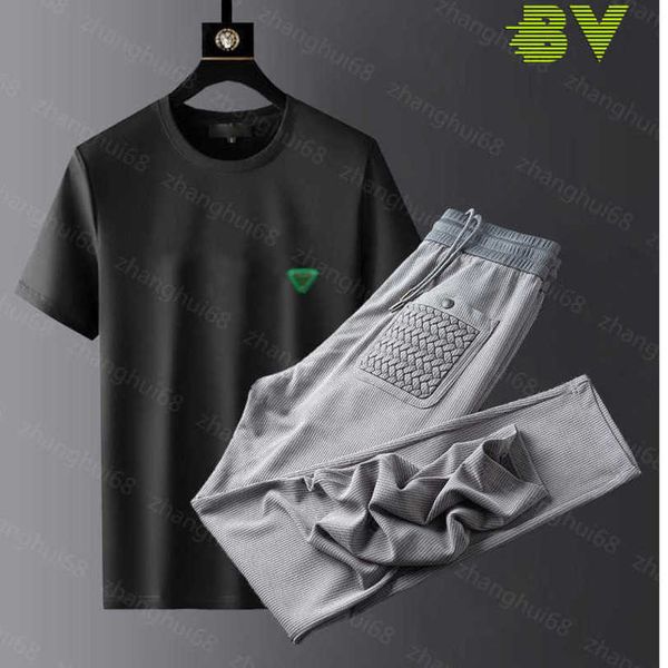 23ss mens tracksuit mens designer tracksuit round neck pure cotton chest gold logo short sleeve t-shirt solid color elastic waist pants set, Gray
23ss mens tracksuit mens designer tracksuit round neck pure cotton chest gold logo short sleeve t-shirt solid color elastic waist pants set, Gray