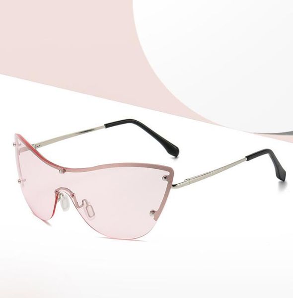 one-piece lens superclear sunglass travel glasses driving discoloration lens sunglasses fashionable shades eyewear unisex, White;black
one-piece lens superclear sunglass travel glasses driving discoloration lens sunglasses fashionable shades eyewear unisex, White;black
