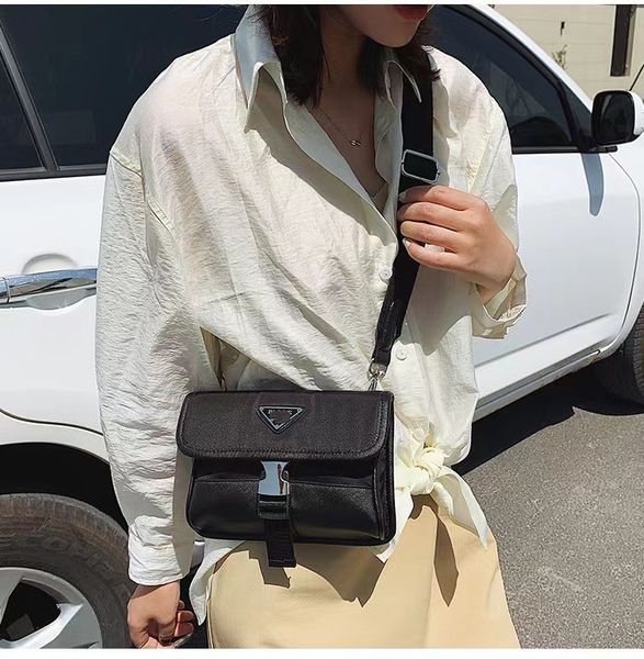 factory direct sales 2023 new men and women simple multi-purpose cross-shoulder cross-body bag retro fanny pack trendy chest bag, Black;red
factory direct sales 2023 new men and women simple multi-purpose cross-shoulder cross-body bag retro fanny pack trendy chest bag, Black;red
