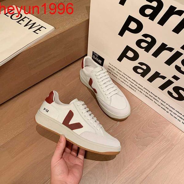 2023 french veja it star's same genuine leather small white v12 song zhongji couple's casual flat sole board shoes
2023 french veja it star's same genuine leather small white v12 song zhongji couple's casual flat sole board shoes