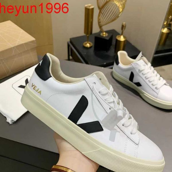 2023 new french vea it network red little white genuine leather women's casual lace up flat bottom v-board shoes couple style
2023 new french vea it network red little white genuine leather women's casual lace up flat bottom v-board shoes couple style