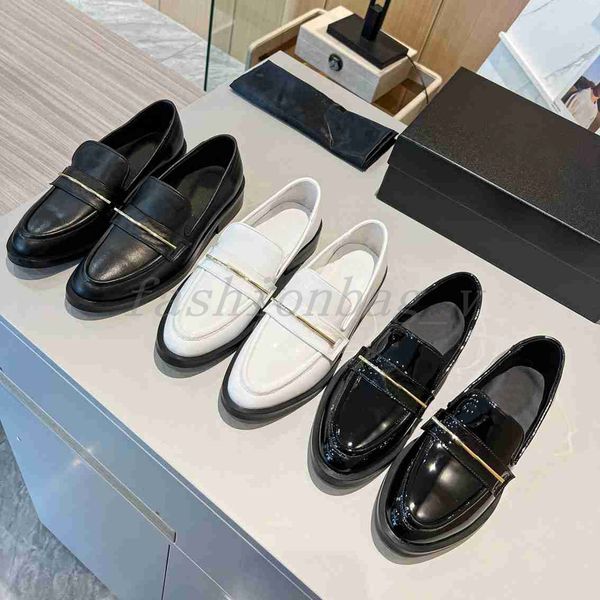 designer casual shoes women classic loafers shoes metal decorative dress shoes fashion luxury leather flat brand black patent rubber sneaker
designer casual shoes women classic loafers shoes metal decorative dress shoes fashion luxury leather flat brand black patent rubber sneaker