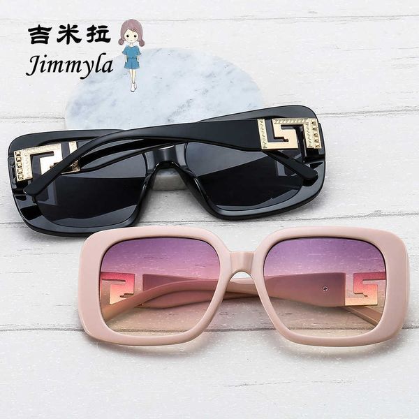 new identical box sunglasses personalized double f fashion sunglasses men's and women's versatile ocean glasses, White;black
new identical box sunglasses personalized double f fashion sunglasses men's and women's versatile ocean glasses, White;black