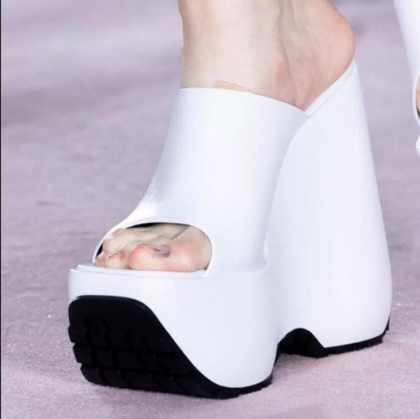 2023 summer platform wedge sandals satin outdoor t show lady half slippers sandals shoes big size 35-42, Black
2023 summer platform wedge sandals satin outdoor t show lady half slippers sandals shoes big size 35-42, Black